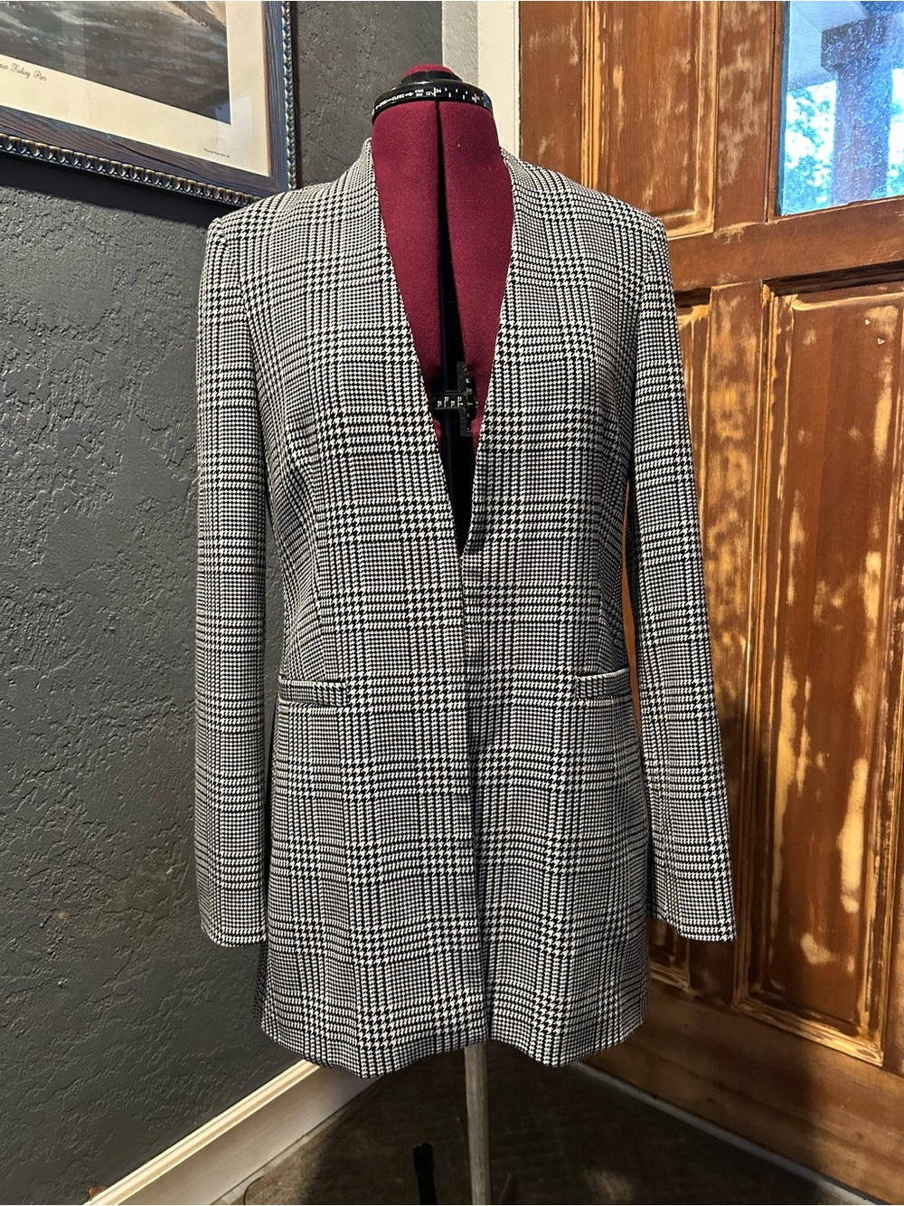 Tahari Black & White Glen Plaid Blazer